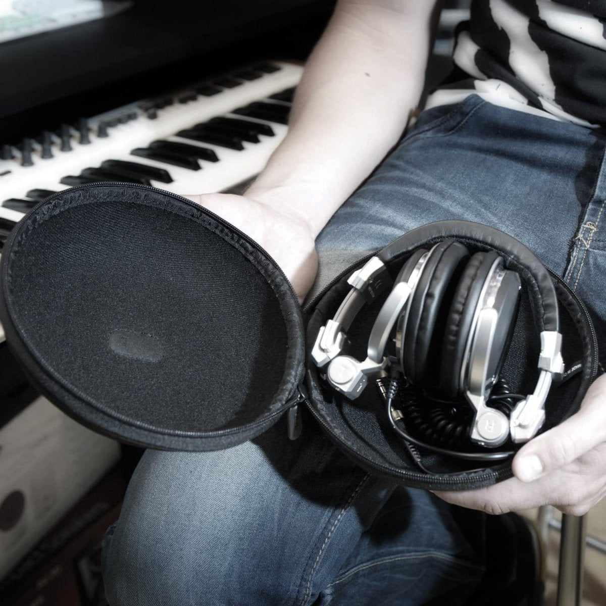 UDG U8201BL - selectadjs - Headphone Case - UDG