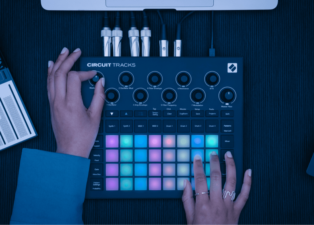 Novation Circuit Tracks - selectadjs - Midi Controller - Novation